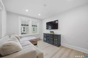 15 Mead St, Stamford, CT 06907 - Photo 19