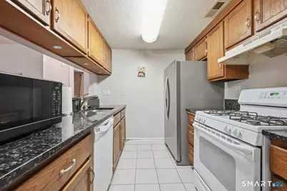 46 Little Oak Lane #46, Rocky Hill, CT 06067 - Photo 9