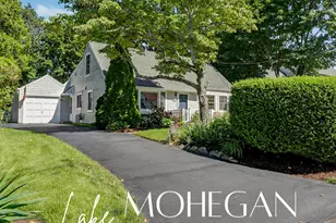 118 Lloyd Dr, Fairfield, CT 06825 - Photo 1