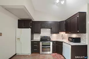 2 F Country Squire Dr, Cromwell, CT 06416 - Photo 7