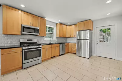 26 Nichols Avenue, Stamford, CT 06905 - Photo 7
