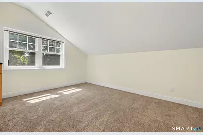 26 Nichols Avenue, Stamford, CT 06905 - Photo 25