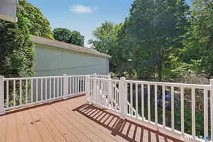 26 Nichols Ave, Stamford, CT 06905 - Photo 31