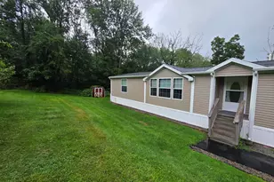 32 Richard Ave, Griswold, CT 06351 - Photo 3
