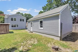 41 Frisbie St, Stamford, CT 06906 - Photo 3