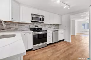41 Frisbie St, Stamford, CT 06906 - Photo 5