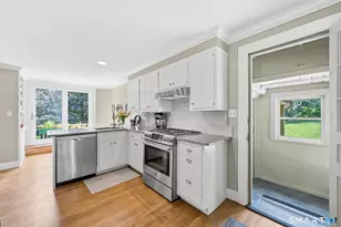 1097 Storrs Rd, Mansfield, CT 06268 - Photo 9