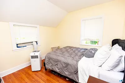 194-196 Jefferson Avenue, New London, CT 06320 - Photo 13