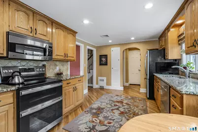 110 Middlebrook Road, West Hartford, CT 06119 - Photo 17