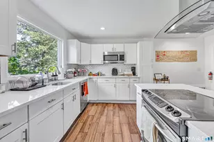 86 Vanguard St, Bridgeport, CT 06606 - Photo 7