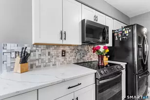105 Mattabasset Dr, Meriden, CT 06450 - Photo 15