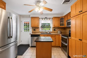 17 N Ridgeland Rd, Wallingford, CT 06492 - Photo 5