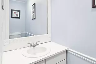 129 Library Ln, Simsbury, CT 06070 - Photo 9
