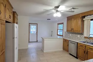 408 South St, New Britain, CT 06051 - Photo 5