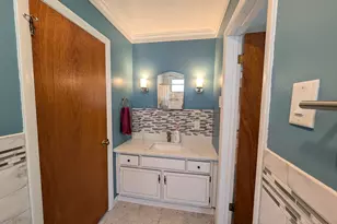 146 Prospect Ave, Shelton, CT 06484 - Photo 11