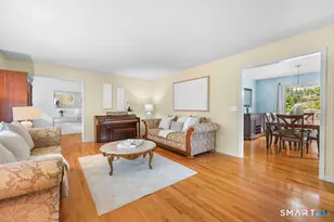 333 Stonebridge Ln, Trumbull, CT 06611 - Photo 5