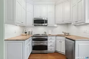 10 Hale Ln, Darien, CT 06820 - Photo 9