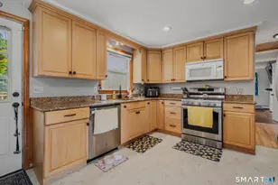 83 Woodland Dr, Montville, CT 06382 - Photo 21