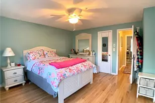 64 E Gate Ln, Hamden, CT 06514 - Photo 9
