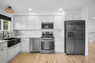 723 Totoket Rd, North Branford, CT 06472 - Photo 5