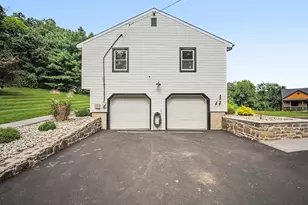 723 Totoket Rd, North Branford, CT 06472 - Photo 35