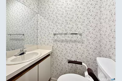 113 Summit Commons #113, Derby, CT 06418 - Photo 7