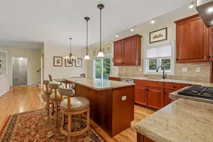 9 Inwood Dr, Guilford, CT 06437 - Photo 13