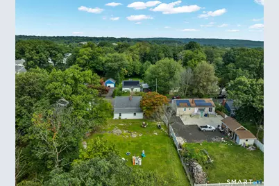 143 Red Oak Road, Bridgeport, CT 06606 - Photo 23