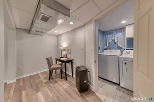 50 Seymour St, Windsor, CT 06095 - Photo 17