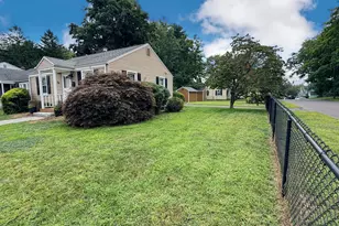 50 Seymour St, Windsor, CT 06095 - Photo 11