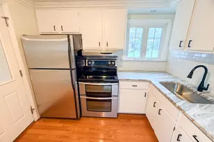 50 Seymour St, Windsor, CT 06095 - Photo 3