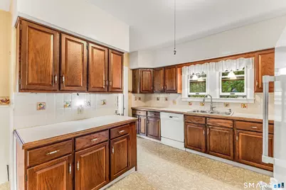 29 Hillcrest Terrace, Meriden, CT 06450 - Photo 13