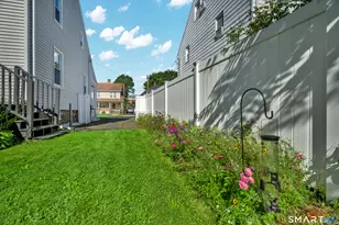 51 N Pearl St, Meriden, CT 06450 - Photo 25