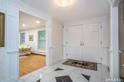 4 Manor Lane, West Hartford, CT 06107 - Photo 3