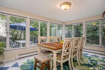 4 Manor Lane, West Hartford, CT 06107 - Photo 13