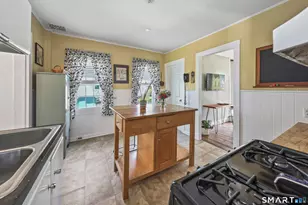 229 Jackson St, Thomaston, CT 06787 - Photo 15
