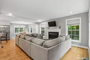 20 Center St, Windsor, CT 06095 - Photo 3