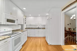 690 Forest Rd, West Haven, CT 06516 - Photo 11