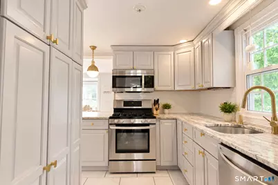 29 Second Avenue, Branford, CT 06405 - Photo 15