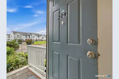 1423 Quinnipiac Avenue #209, New Haven, CT 06513 - Photo 3