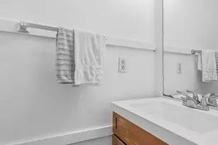 1423 Quinnipiac Ave, New Haven, CT 06513 - Photo 11