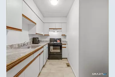 1423 Quinnipiac Avenue #209, New Haven, CT 06513 - Photo 9