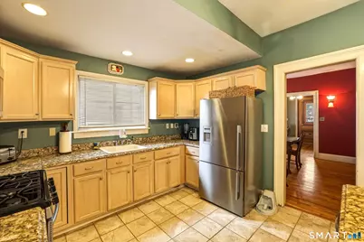 112 Benham Avenue, Bridgeport, CT 06604 - Photo 15