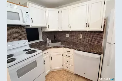 170 Rising Trail Drive #170, Middletown, CT 06457 - Photo 5