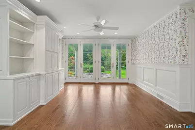 34 Sherwood Lane, New Canaan, CT 06840 - Photo 19