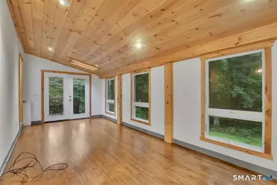6 East Hayes Road, East Hampton, CT 06424 - Photo 9