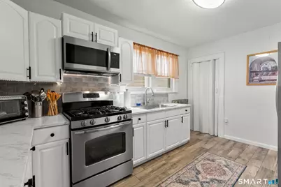 5 Second Avenue Terrace, West Haven, CT 06516 - Photo 9
