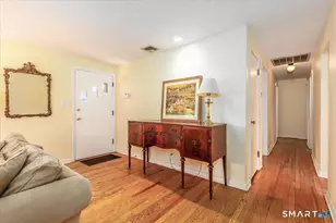 86 Crown St, Trumbull, CT 06611 - Photo 7