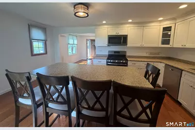 21 Stevens Street, East Haven, CT 06512 - Photo 9
