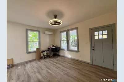 22 Hawthorne Avenue, Derby, CT 06418 - Photo 5